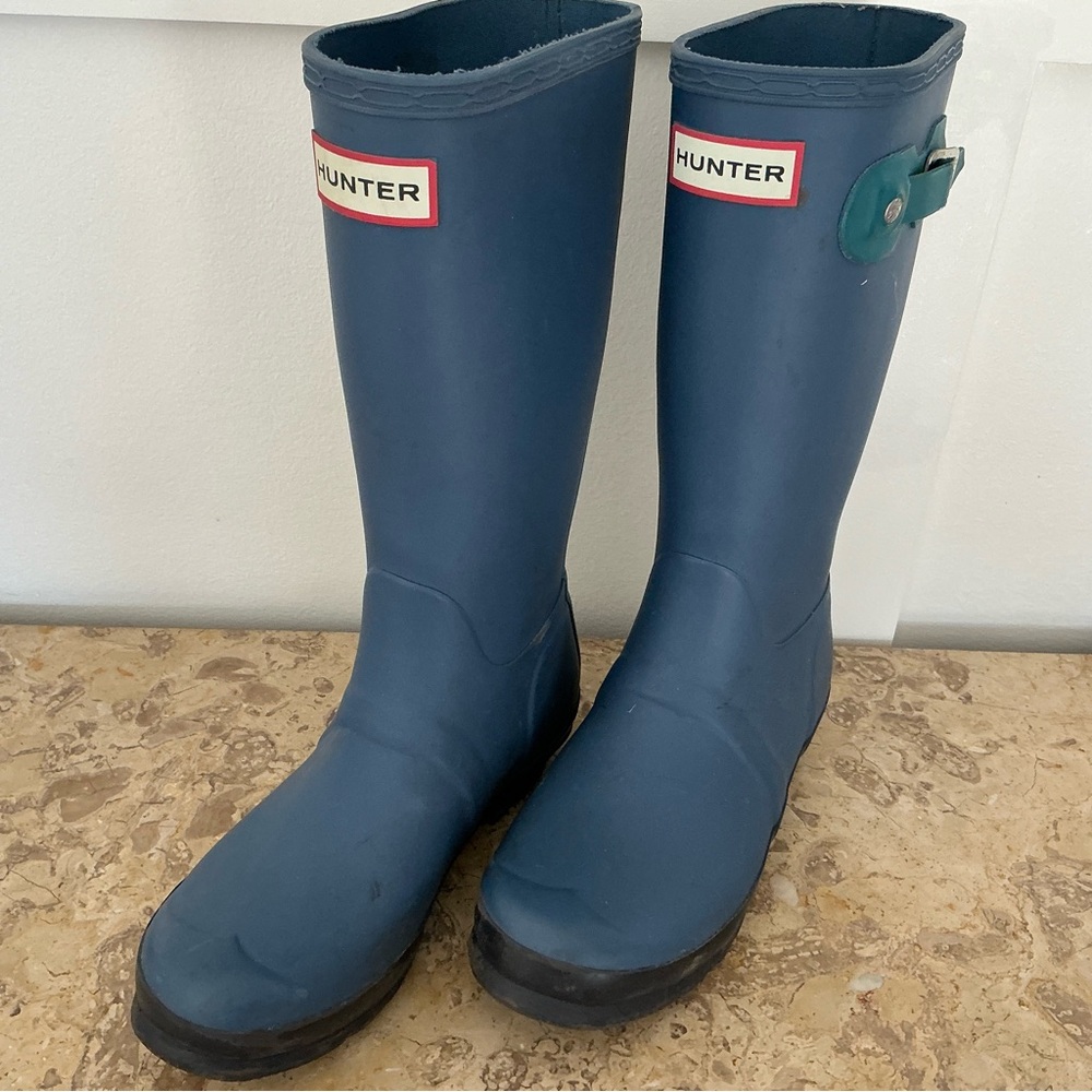 Hunter Rain Booths Kids size 4